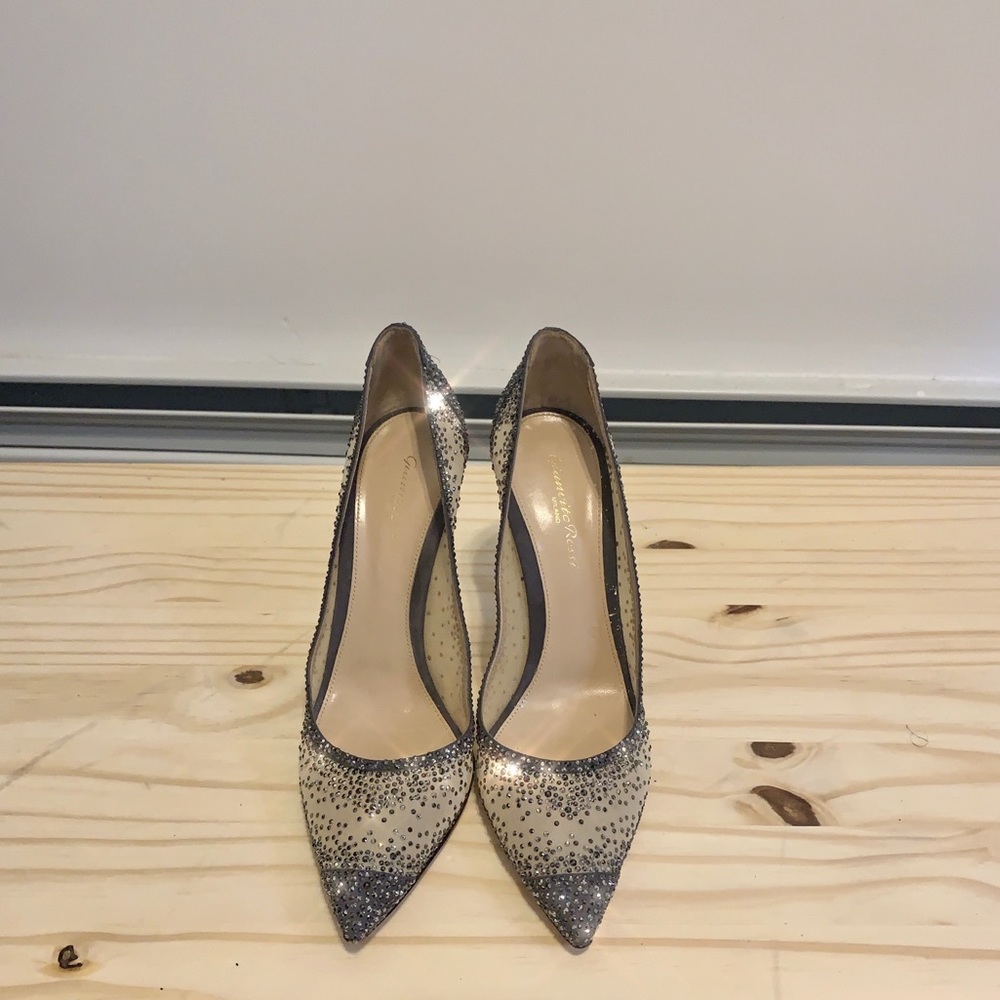 Gianvito Rossi Rania 105 crystal-embellished pumps